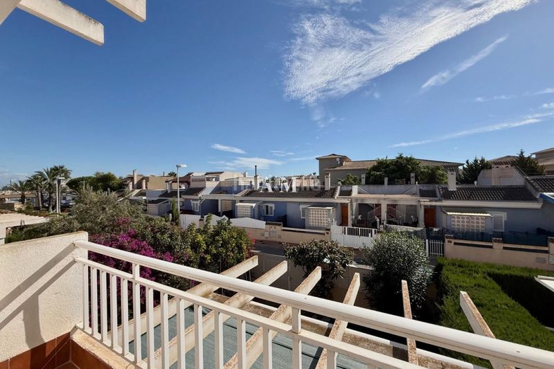 Foto 12b86b62-d05f-41b0-aa41-e091ca224003. Affitto casa a schiera con piscina in Monte Faro-Altomar II Santa Pola