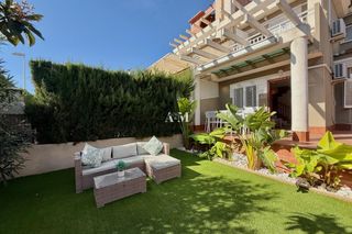 Location Maison jumelée à Monte Faro-Altomar II. Disponible desde hoy y hastanbsp15 de junio de 2027.les presenta