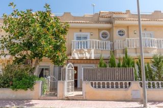 Alquiler Casa adosada en El Moncayo - El Pòrtic. Alquiler disponible a partir del 15 de abril,....bungalowdúplex