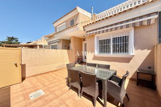 Location Maison jumelée à San Javier. Disponible a partir del 1 de julio de 2026...preciosa casa adosa