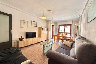 Location Appartement à Almoradí. Alquiler para todo el año desde yanbspespacioso apartamento , en