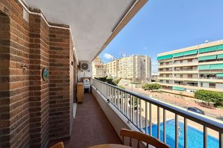 Miete Appartement in Punta Prima. Disponible desde septiembre para todo el añobonito apartamento u