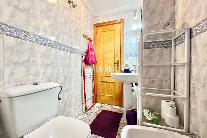 Foto a3569e85-bdfc-4363-a790-cb9a2d7f7e29. Lloguer pis amb calefacció a Avenida Habaneras - Curva de Palangre Torrevieja