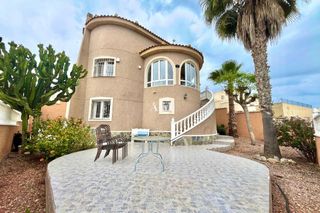 Miete Chalet in Rojales. Disponiblenbsp desde ya para todo el añonbspchalet ubicado en ci