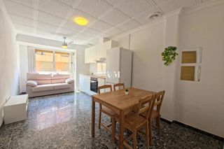 Miete Dachwohnung in Callosa de Segura. Alquiler desde ya para todo el añose alquila ático de 1 habitaci