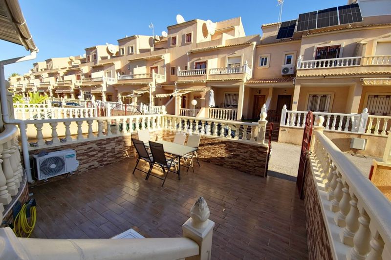 Foto 47891d22-d88c-4810-be69-101bf5590666. Casa adossada amb calefacció aparcament piscina a Orihuela