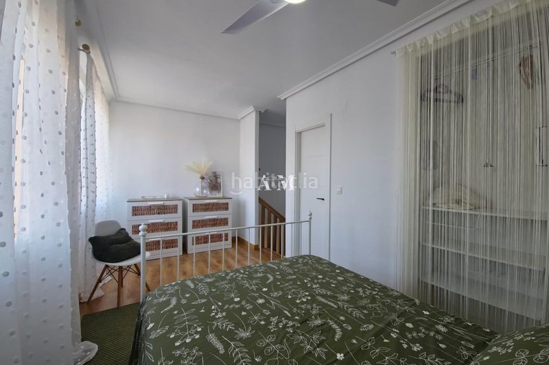 Foto daff937d-9e6b-4aa4-abf8-9837982b5fef. Casa adossada amb calefacció aparcament piscina a Orihuela
