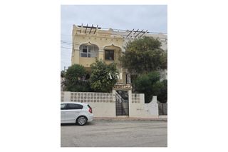 Lloguer Casa adossada a San Miguel de Salinas. Disponible desde hoy!la casa se encuentra en el encantador puebl