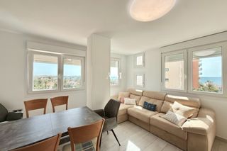 Rent Flat in La Veleta. Disponible a partir de septiembre de 2026 para todo el añoeste a
