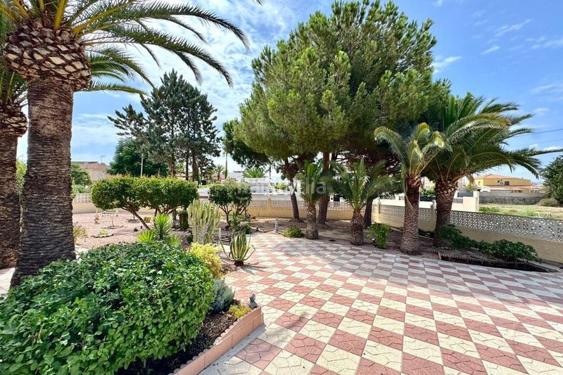 Foto 0cd7efe2-973d-484e-bf6d-a71f46a38a13. Rent house with heating parking pool in Centro de la Ciudad Quesada Rojales