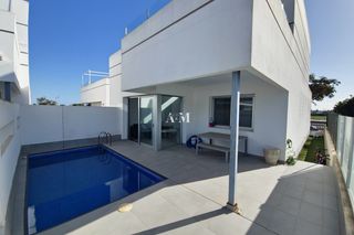 Location Chalet à Dolores. Alquiler disponible desde hoyamplio chalet de obra nueva ubicado