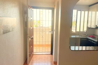 Lloguer Pis a Nueva Torrevieja. Disponible desde hoy!este piso se encuentra en la zona de nueva