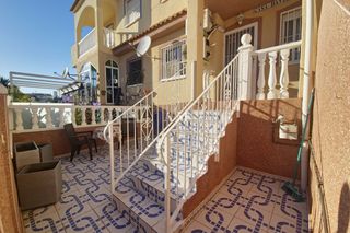 Location Rez-de-chaussée à La Florida. Alquiler a partir de 01 de septiembrebungalow de planta baja ubi