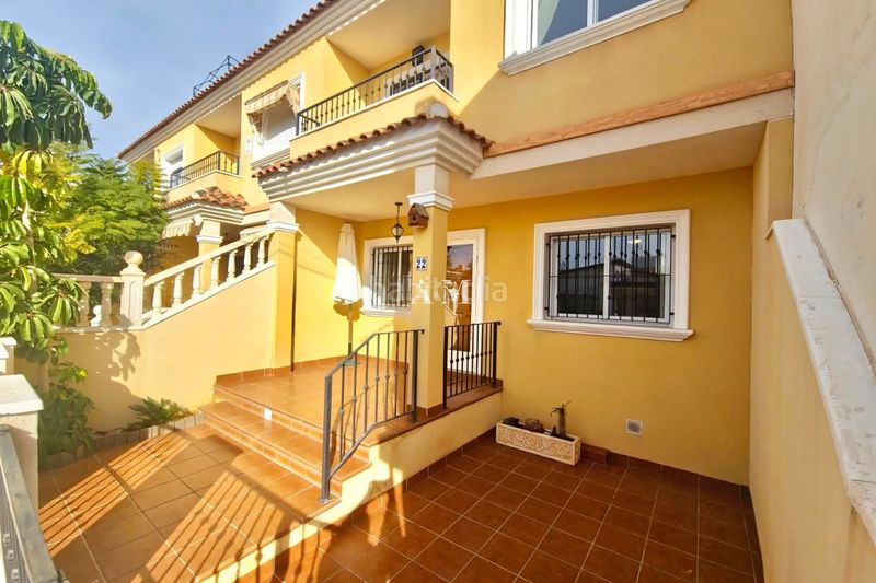 Foto b7d8b5cf-e3fa-4055-b362-29bd9bfc2b05. Affitto casa a schiera con riscaldamento parcheggio in Pilar de la Horadada