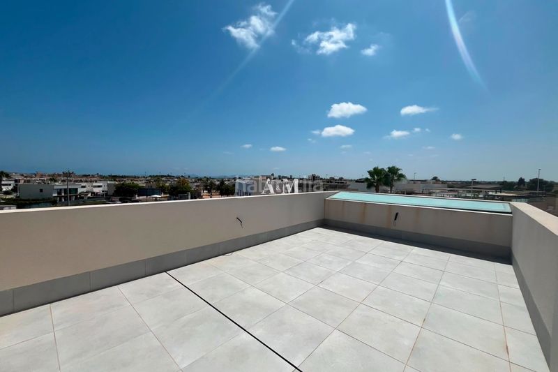 Foto 40268ea5-cbce-4826-b628-9643b6a2763a. Casa amb calefacció aparcament piscina a Lo Pagán San Pedro del Pinatar