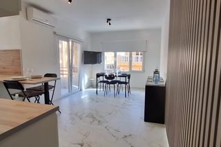 Flat in Las Piscinas Naturales. En ventaapartamento en venta en una calle principal en el corazó