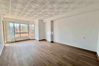 Affitto Appartamento in Orihuela Ciudad. Disponible para alquiler!amplio apartamento de 120 m, completame