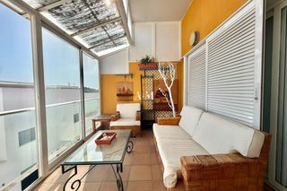 Rent Flat in Santiago de La Ribera. Disponible para alquiler...amplio apartamento de 3 habitaciones