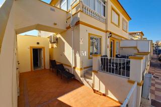 Location Maison à Playa Flamenca. Para larga estancia, disponible a partir 17 de diciembrebonito b