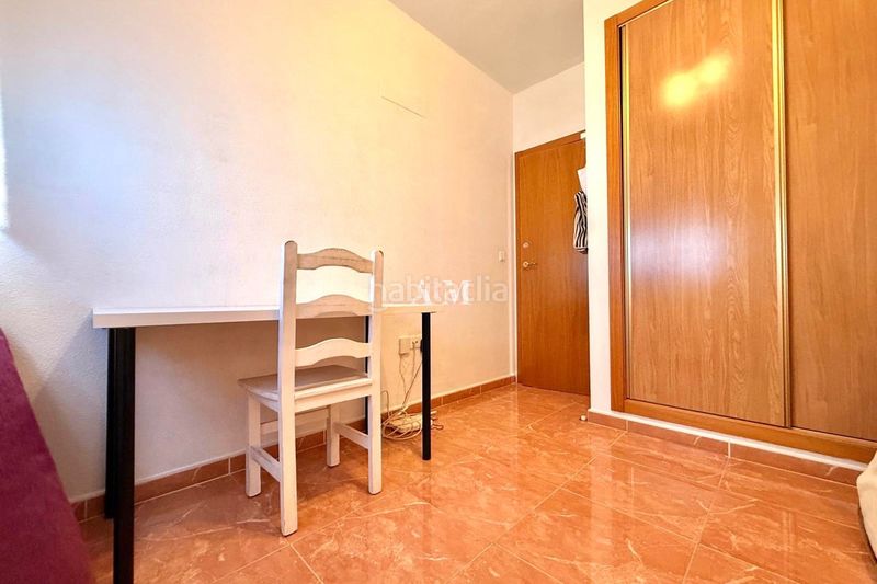Foto 74c2c61a-ac54-4c90-9aaf-42e0672f5600. Rent flat with heating parking pool in Rafal