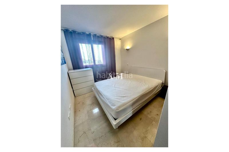 Foto 81a359e7-4ce4-4378-8320-19b6fabfdb94. Location appartement avec chauffage parking piscine dans Torrevieja