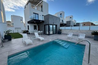 Xalet a Los Balcones-Los Altos
