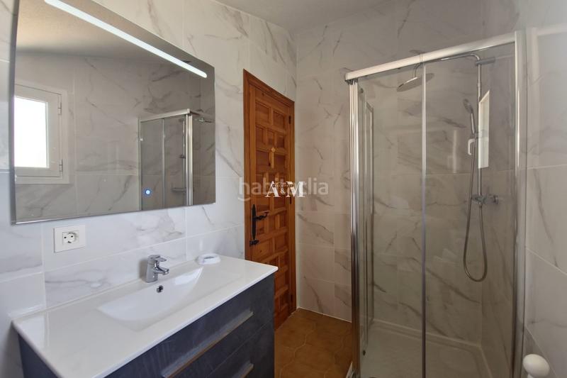 Foto e2472671-2fe9-4ccc-a4e7-5f8986d70cc3. Location maison avec parking piscine dans Villamartín-Las Filipinas Orihuela