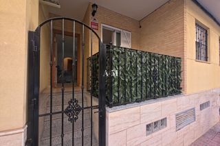 Rent Flat in Las Piscinas Naturales. Alquiler de larga temporadaapartamento en planta baja situado a