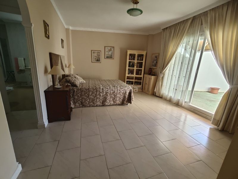 Foto 2230ed63-a564-44f1-b050-b83f81130eb4. Dúplex a Las Brisas Marbella