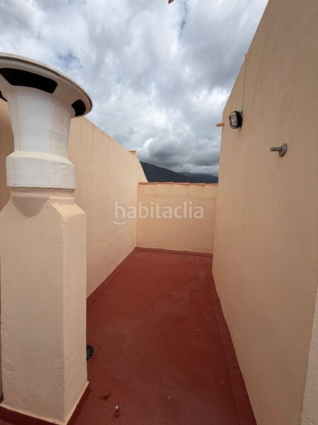 Foto 88336d24-6dfa-487b-9531-bf24626d478c. Casa adossada amb aparcament a Cuevecitas - Malpaís Candelaria