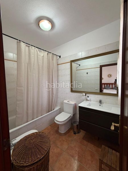 Foto dd8b9e04-7f61-45f9-aa27-312de0db3c3a. Casa adossada amb aparcament a Cuevecitas - Malpaís Candelaria