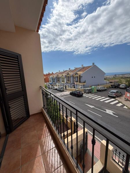 Foto e80ace70-ca19-47dd-8f05-bcddb0bcf714. Casa adossada amb aparcament a Cuevecitas - Malpaís Candelaria