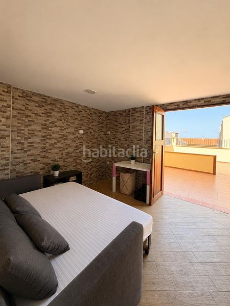 Foto 438d131f-6355-45e8-9d3b-9b128cc301c4. Casa aparellada amb aparcament a Tegueste