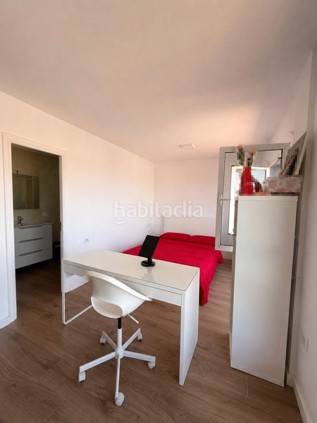 Foto 739dfb02-0d7e-49ba-8625-a0572598f66f. Casa aparellada amb aparcament a Tegueste