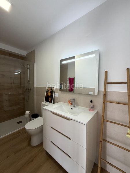 Foto a5973dec-a955-451a-8d2a-761a312bf37a. Casa aparellada amb aparcament a Tegueste