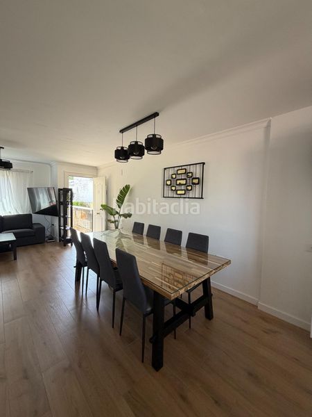 Foto ef1278bd-f1a6-4ef8-ba23-92ff471cff47. Casa aparellada amb aparcament a Tegueste