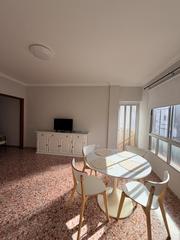 Miete Etagenwohnung  Granada. Piso familiar en finca españa