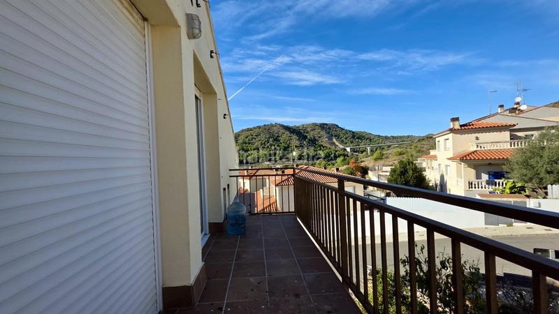 Foto 56d76891-c47c-4ac8-bd12-7d054af63162. Casa a schiera con parcheggio in Roda de Barà