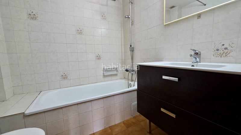 Foto 5820b003-5200-46c8-b6eb-58bf76490e8a. Casa a schiera con parcheggio in Roda de Barà