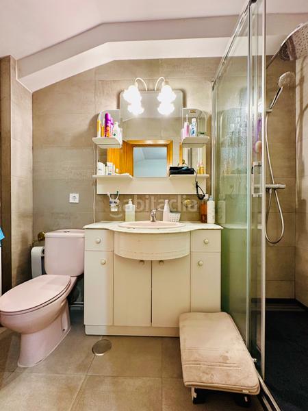 Foto 0d78ca5b-597f-4ef2-bf8d-264bf81cbae7. Attique avec cheminée chauffage parking piscine dans Galapagar