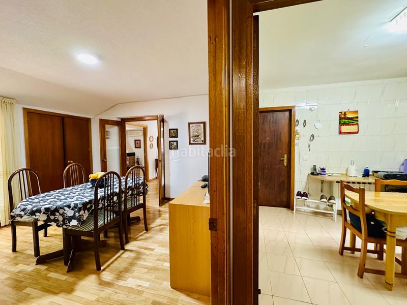 Foto 5441ac7d-f22a-479e-aead-d3a19d8f6442. Attique avec cheminée chauffage parking piscine dans Galapagar