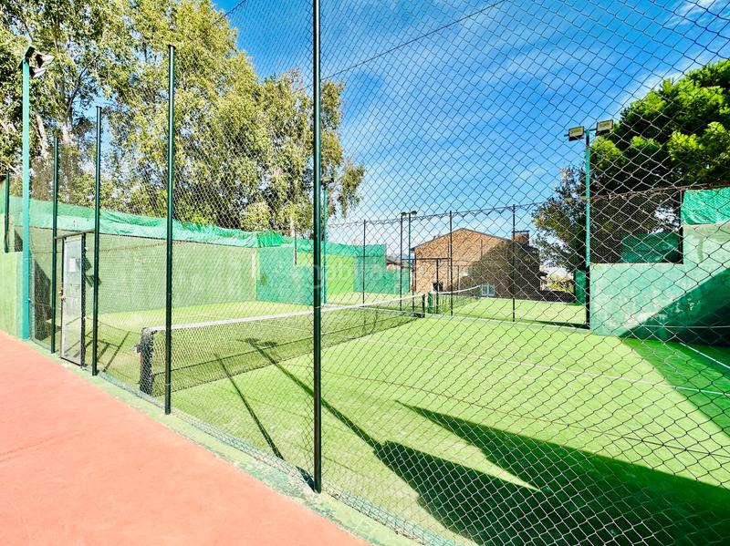 Foto 668bdc62-5c58-4dc5-899c-e7907c6674f9. Attique avec cheminée chauffage parking piscine dans Galapagar