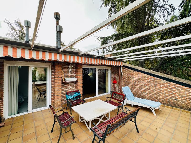 Foto 88c96c70-96b3-4ca3-a275-dfce1bb880c9. Attique avec cheminée chauffage parking piscine dans Galapagar