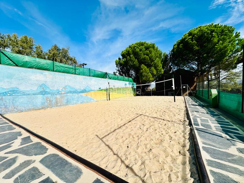 Foto a0685c53-03c2-499f-973d-934d4ac3dc26. Attique avec cheminée chauffage parking piscine dans Galapagar