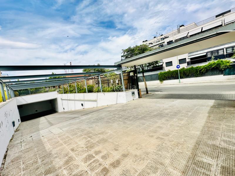 Foto 5aeecec5-e4ec-45c3-bf9f-0b7a84bd11d2. Posto auto in calle francisco de goya 6 in Prado de Somosaguas Pozuelo de Alarcón