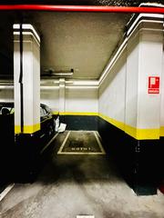 Motorradparkplatz in Calle francisco de goya 6. Plaza de moto junto hospital quiron