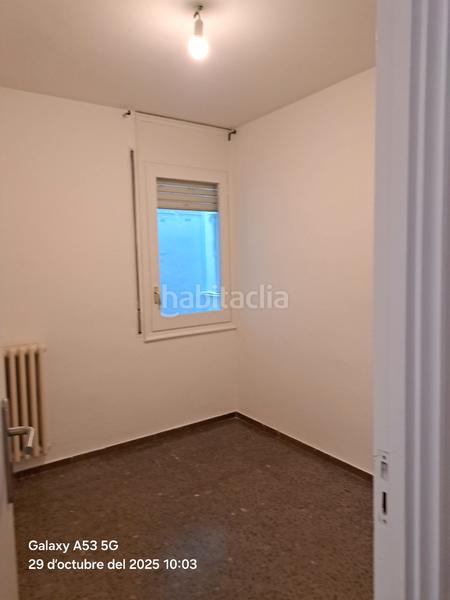 Foto 3148f164-e75d-4917-83c2-5b1d03c24255. Etagenwohnung mit heizung in Barri del Centre Terrassa