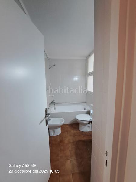 Foto 4cb2f7cf-a017-42fe-957f-ded9d358cf1b. Etagenwohnung mit heizung in Barri del Centre Terrassa