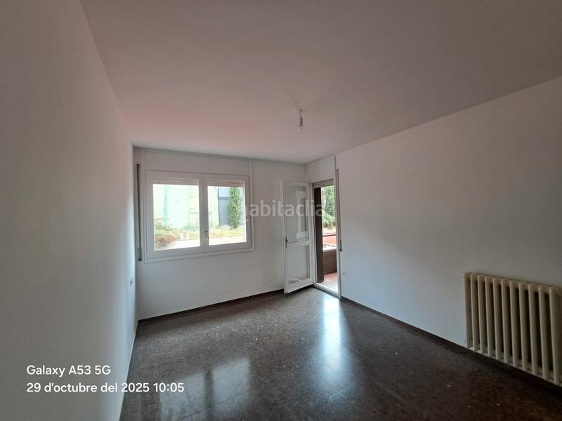 Foto 543996ba-4216-4139-ae89-dd81df0bb401. Etagenwohnung mit heizung in Barri del Centre Terrassa