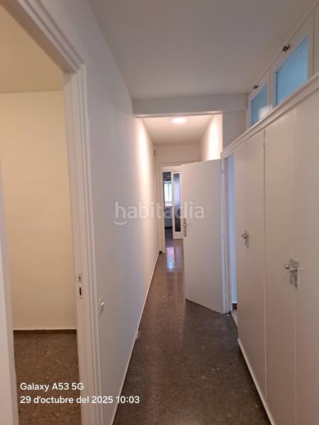 Foto ddb2b244-bc2f-497f-80ed-11de9443cacf. Etagenwohnung mit heizung in Barri del Centre Terrassa